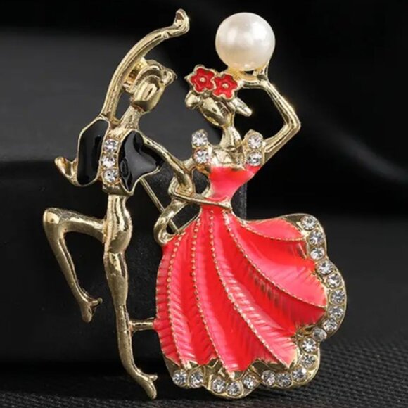 Beautiful Couple Dancing Salsa Brooch - Picture 1 of 3